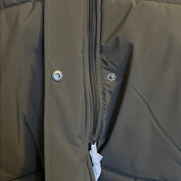 NWT Reitman’s Women’s Puffer Jacket - Picture 12 of 12